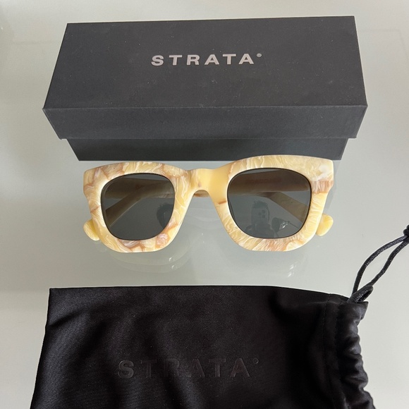 STRATA Roadcase Carrara Square Sunglasses main image 11